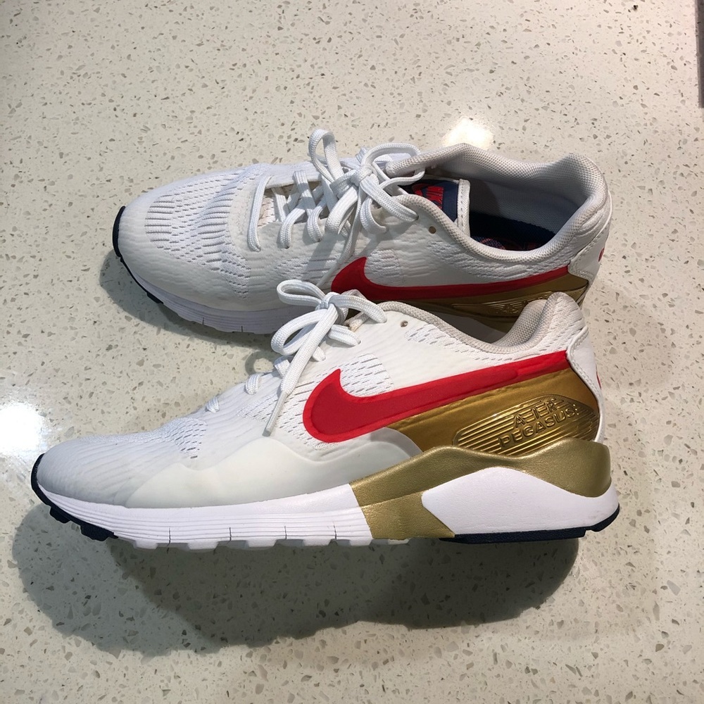 Nike Air Pegasus Olympic - Women’s 7.5